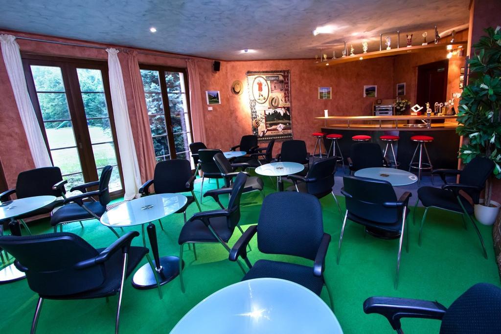 Hotel Golfer Kremnica Eksteriør billede