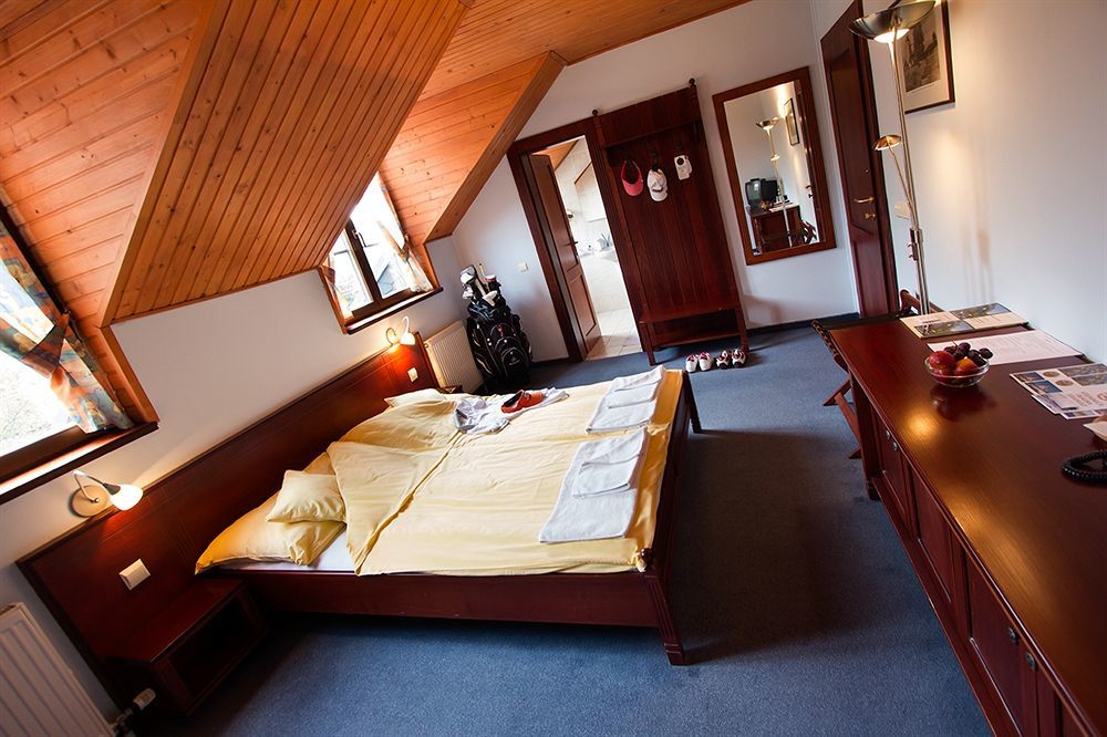 Hotel Golfer Kremnica Eksteriør billede