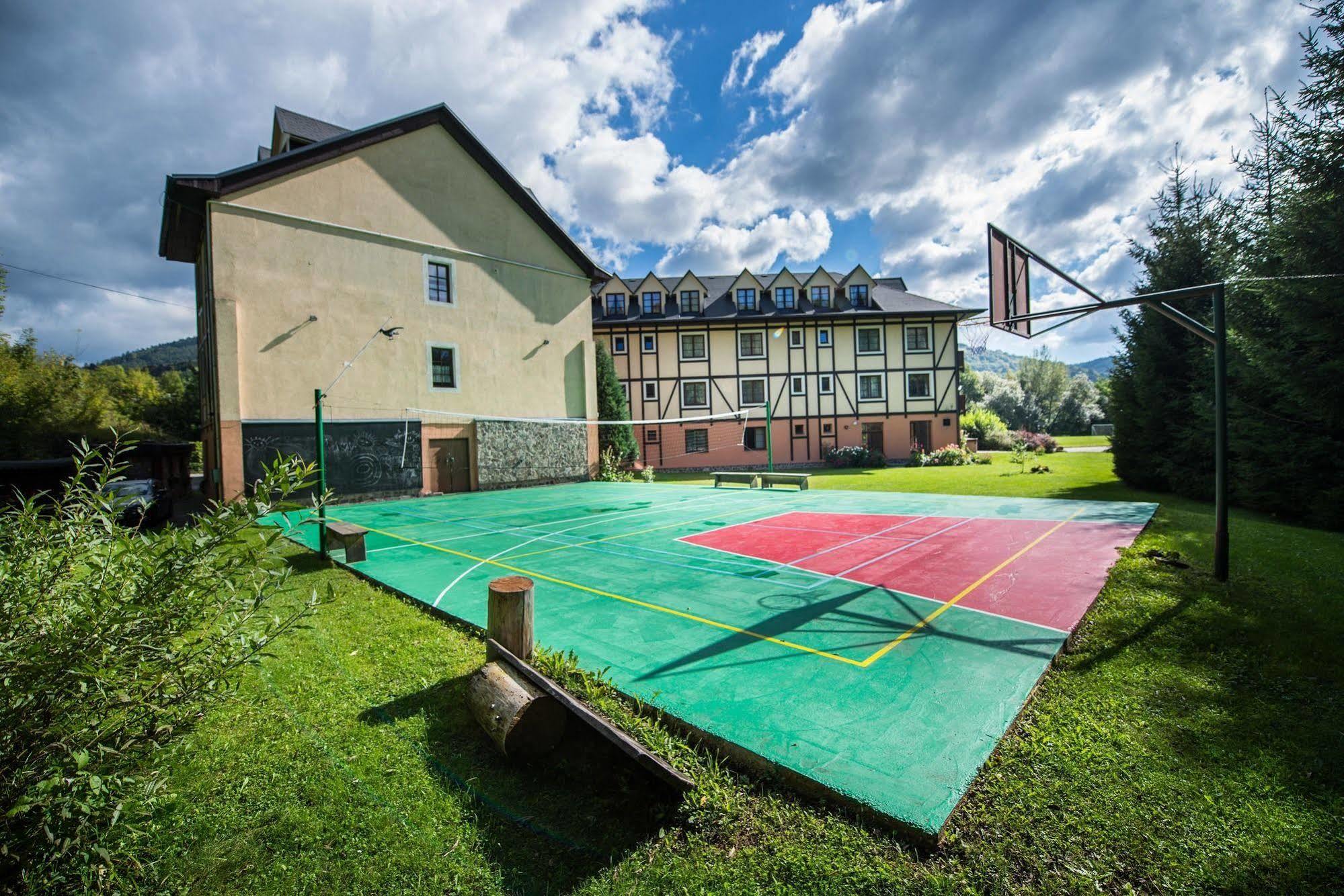 Hotel Golfer Kremnica Eksteriør billede