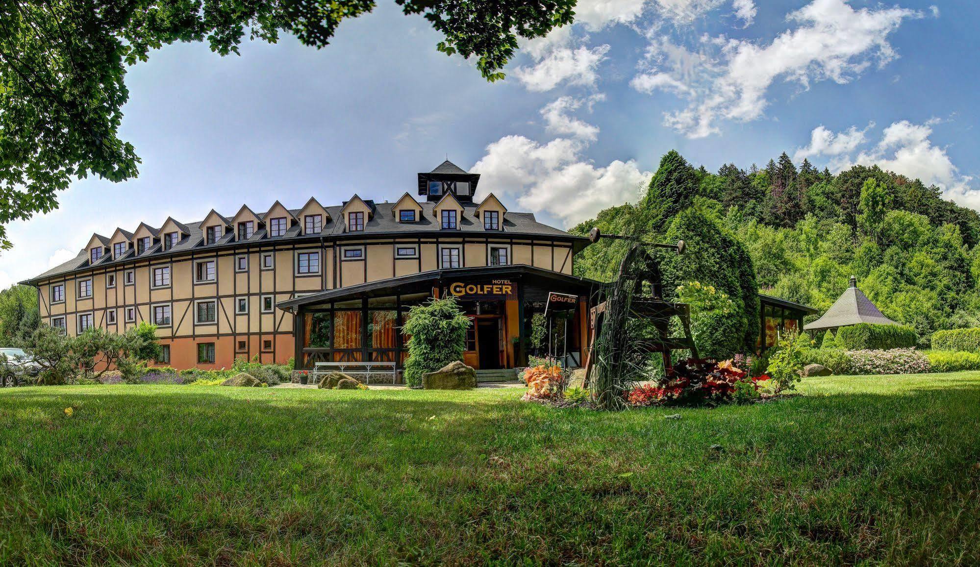 Hotel Golfer Kremnica Eksteriør billede
