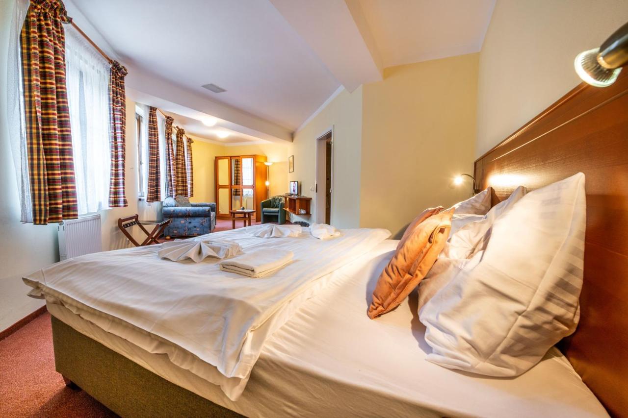 Hotel Golfer Kremnica Eksteriør billede