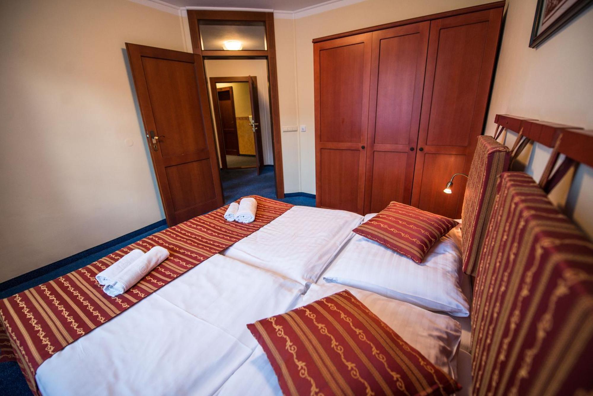 Hotel Golfer Kremnica Eksteriør billede