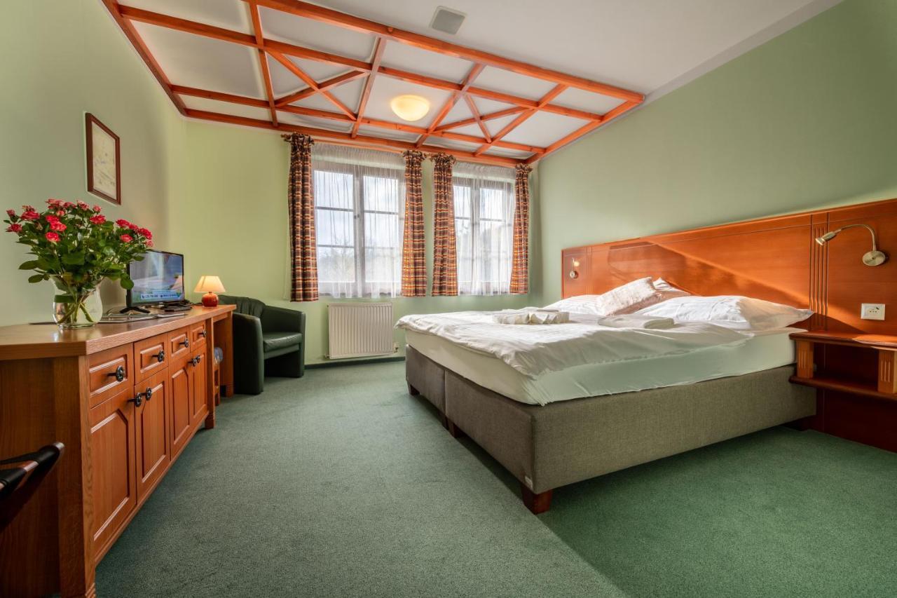 Hotel Golfer Kremnica Eksteriør billede